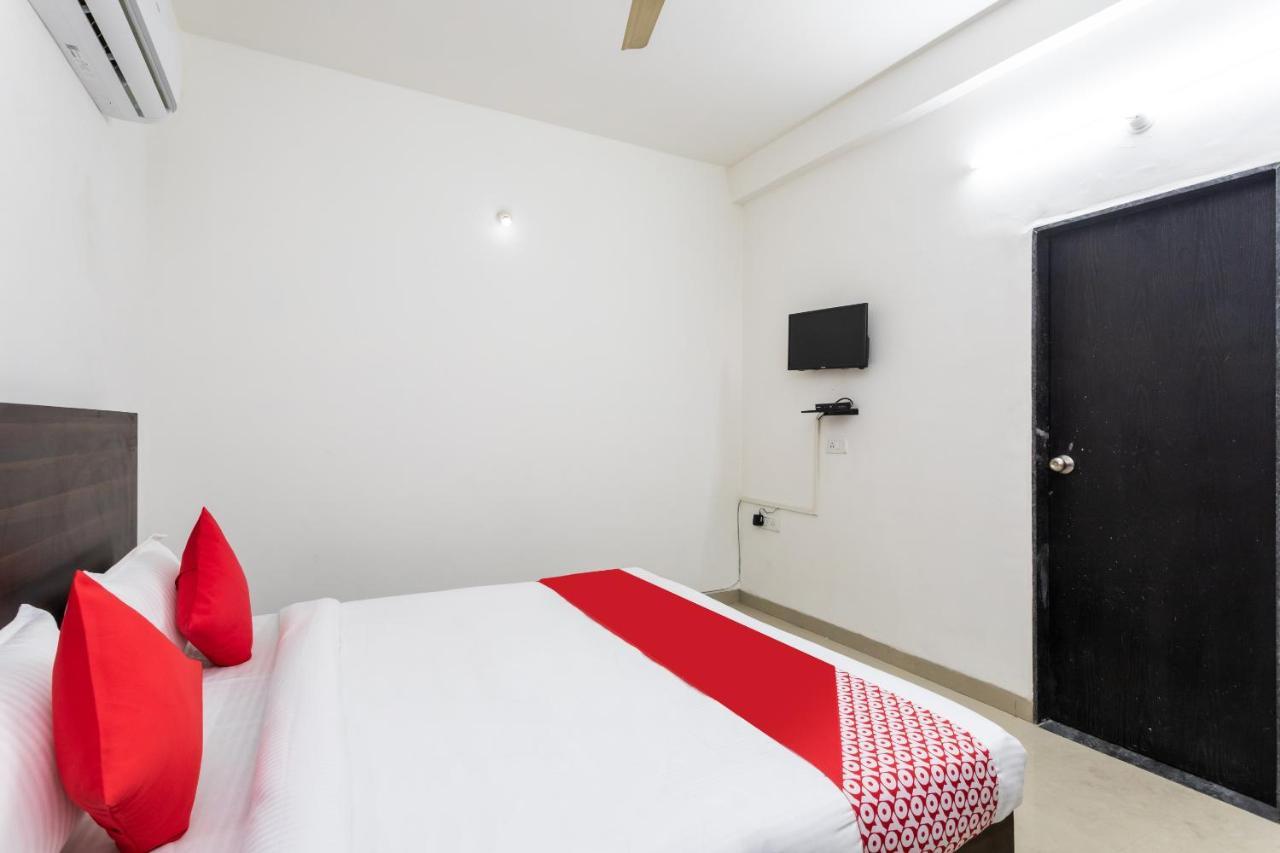 Oyo Preferred 29923 Vishram Guest House Hotel 3*